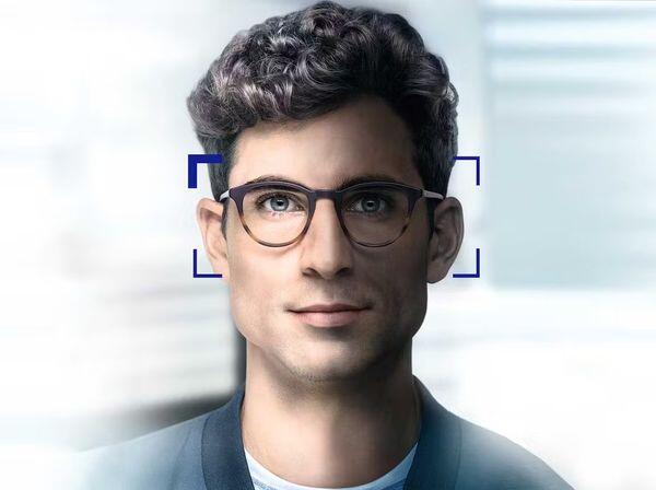 ZEISS i.Scription® technológiával készült férfi szemüveg
